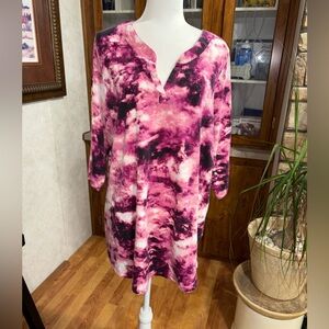 Woman within size 1X pink and purple v/neck tye dye tunic length 3/4 sleeve top
